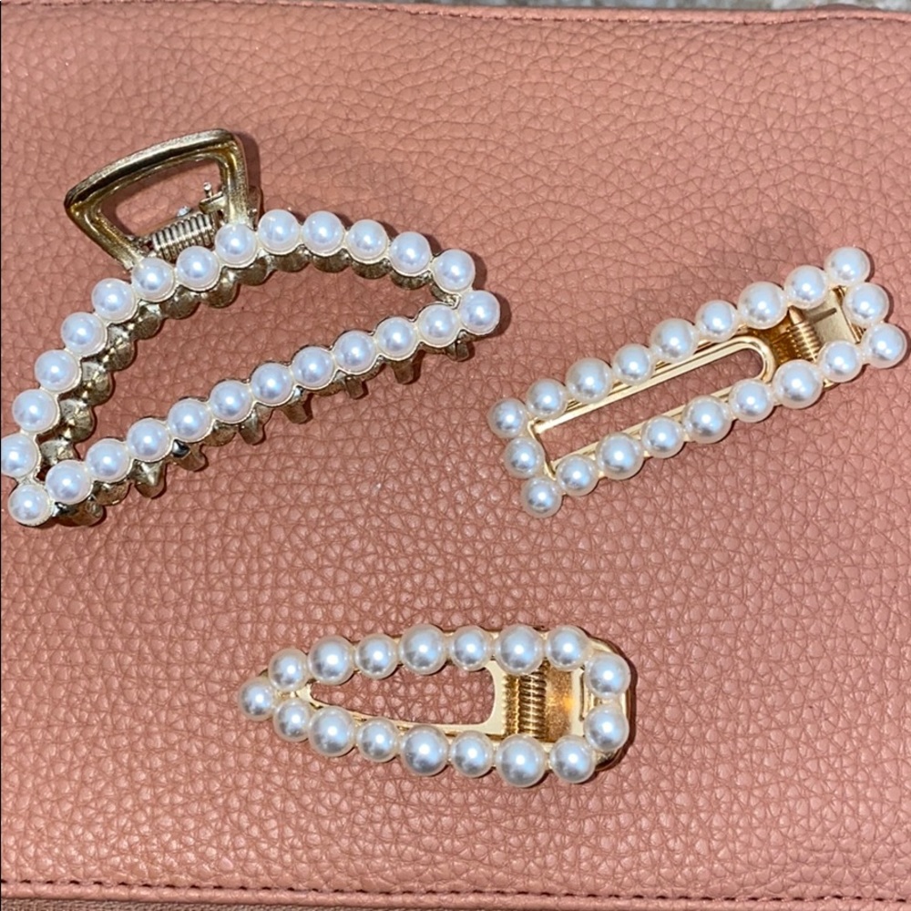 Set of Pear Hair Clips